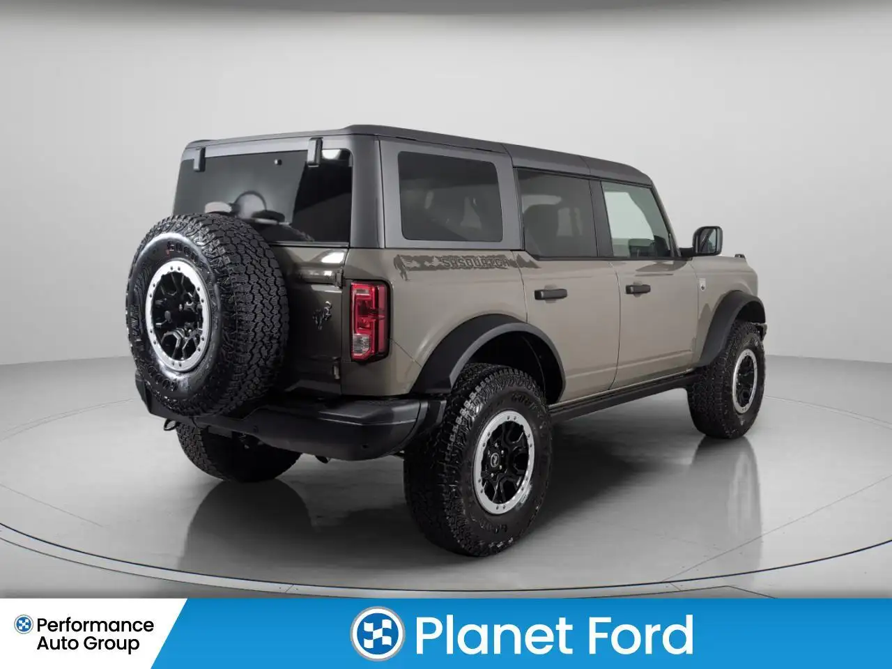 Ford Bronco снимка Ford Bronco