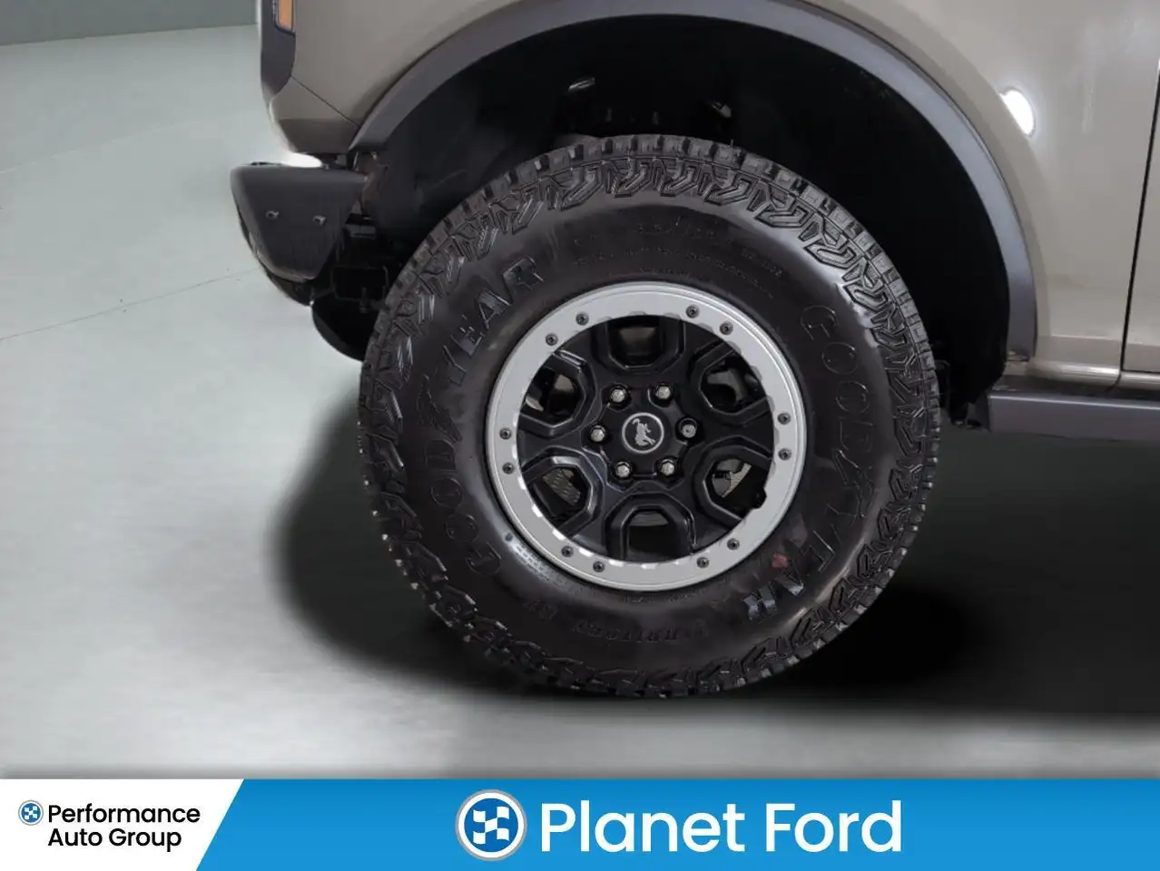 Ford Bronco снимка Ford Bronco