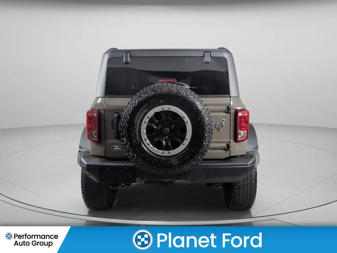 Ford Bronco снимка Ford Bronco