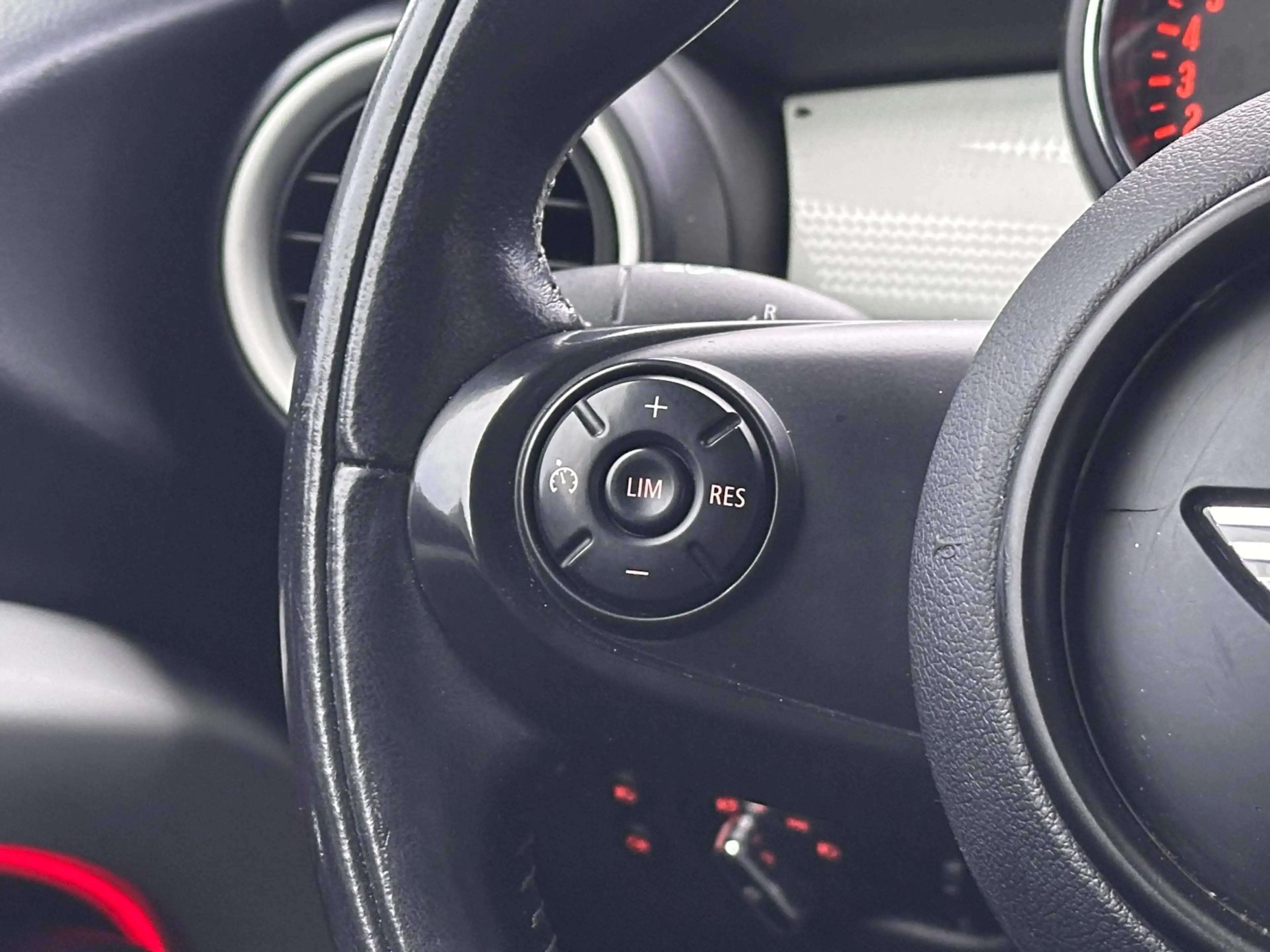 MINI Cooper S 2.0 Automaat Pano Stoelverwarming Navi — photo 14