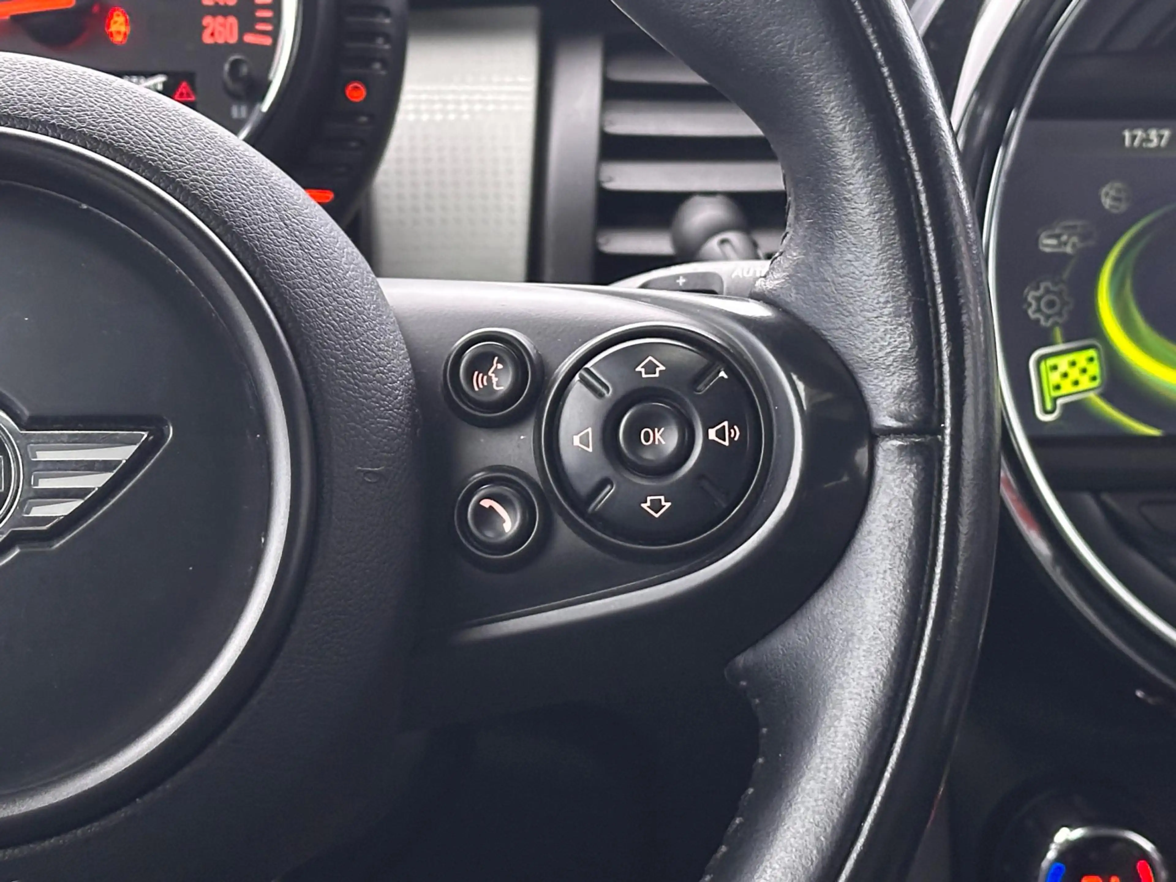 MINI Cooper S 2.0 Automaat Pano Stoelverwarming Navi — photo 15