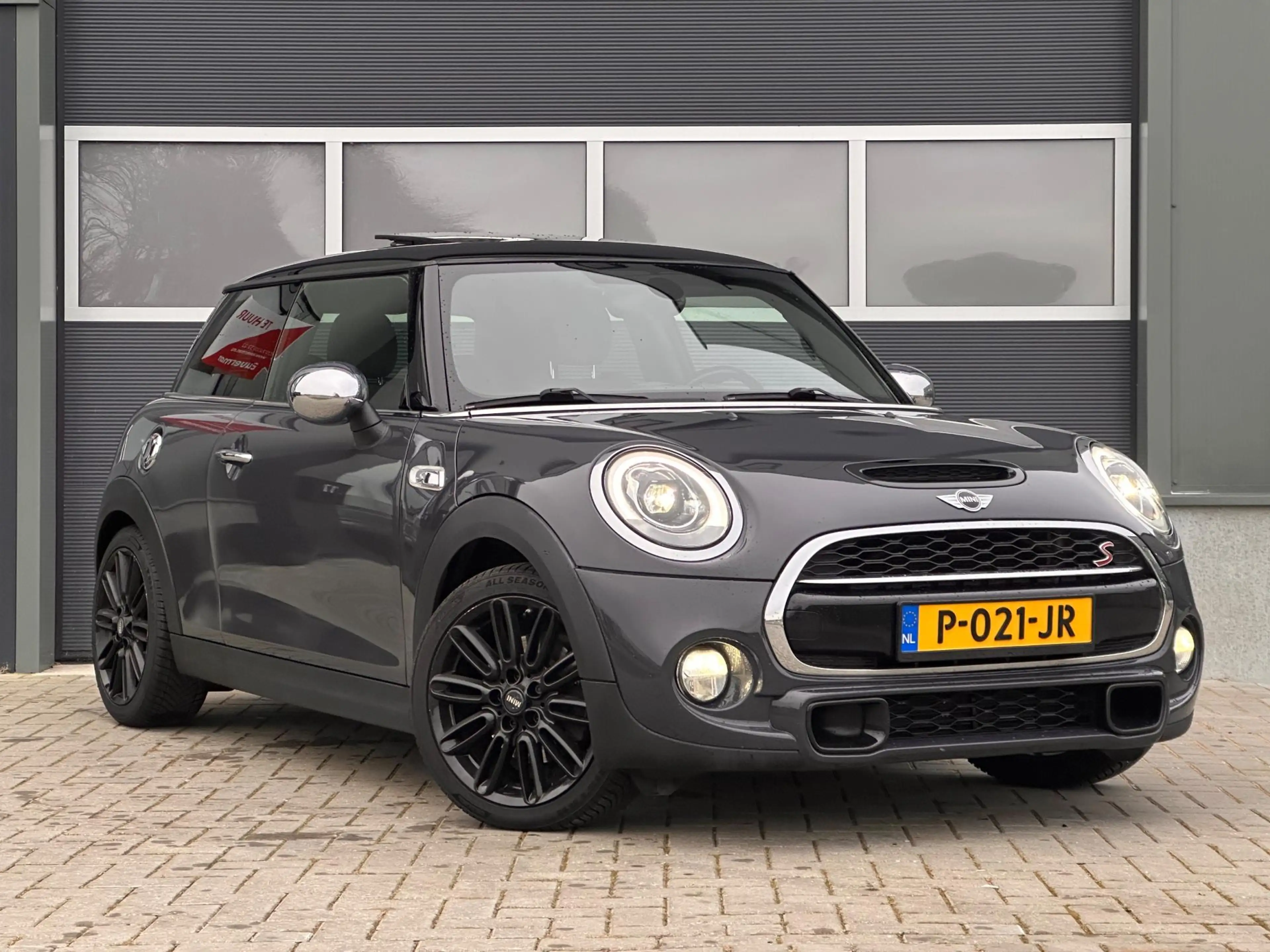 MINI Cooper S 2.0 Automaat Pano Stoelverwarming Navi — photo 7