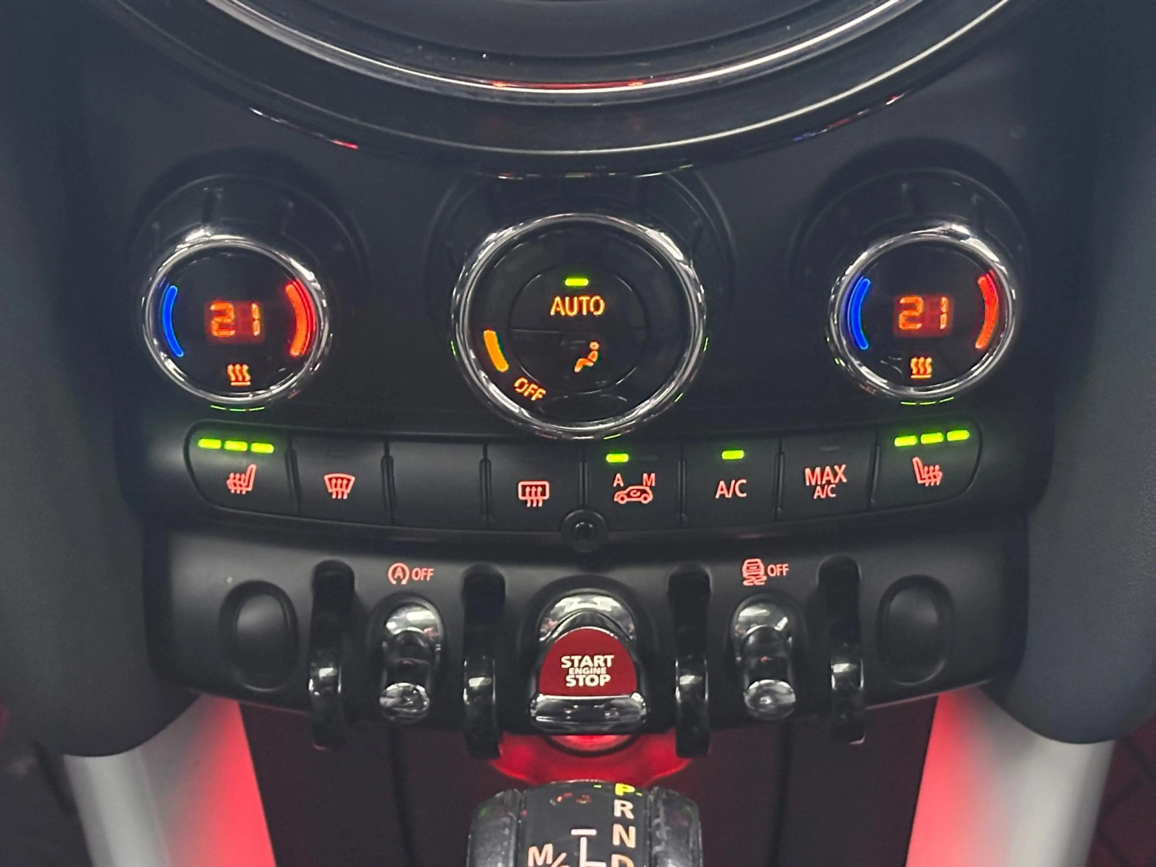 MINI Cooper S 2.0 Automaat Pano Stoelverwarming Navi — photo 12
