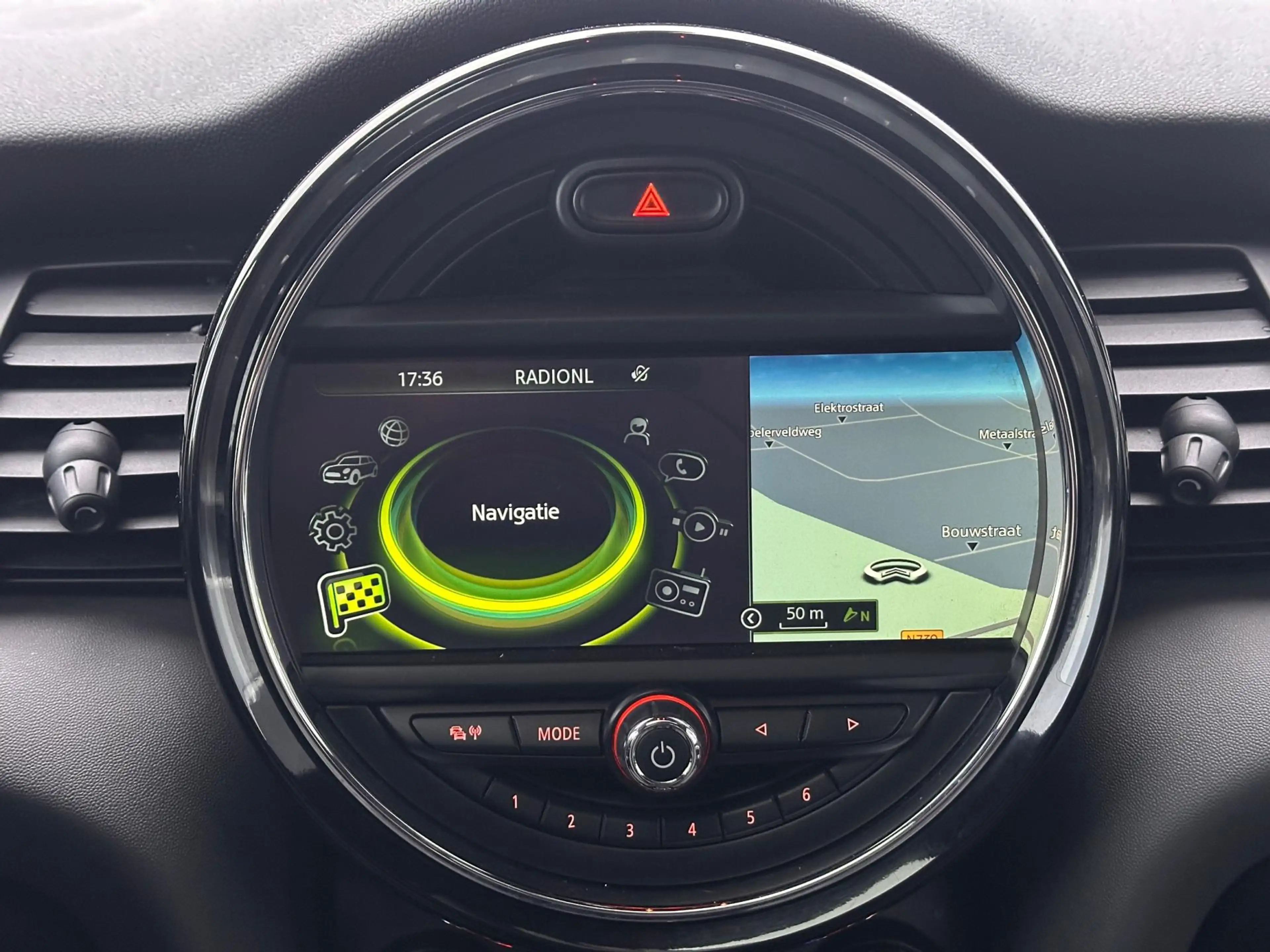 MINI Cooper S 2.0 Automaat Pano Stoelverwarming Navi — photo 11