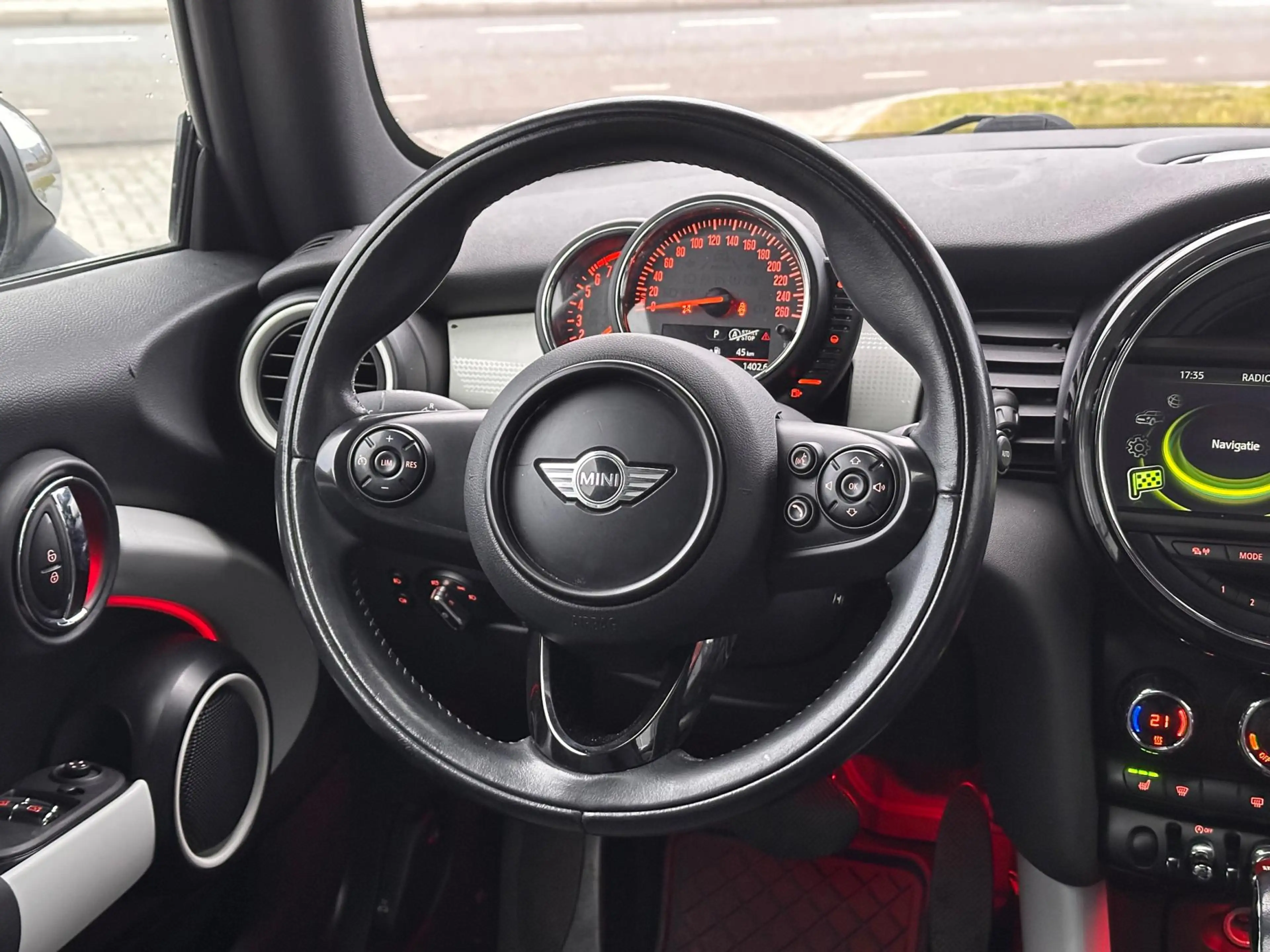 MINI Cooper S 2.0 Automaat Pano Stoelverwarming Navi — photo 13