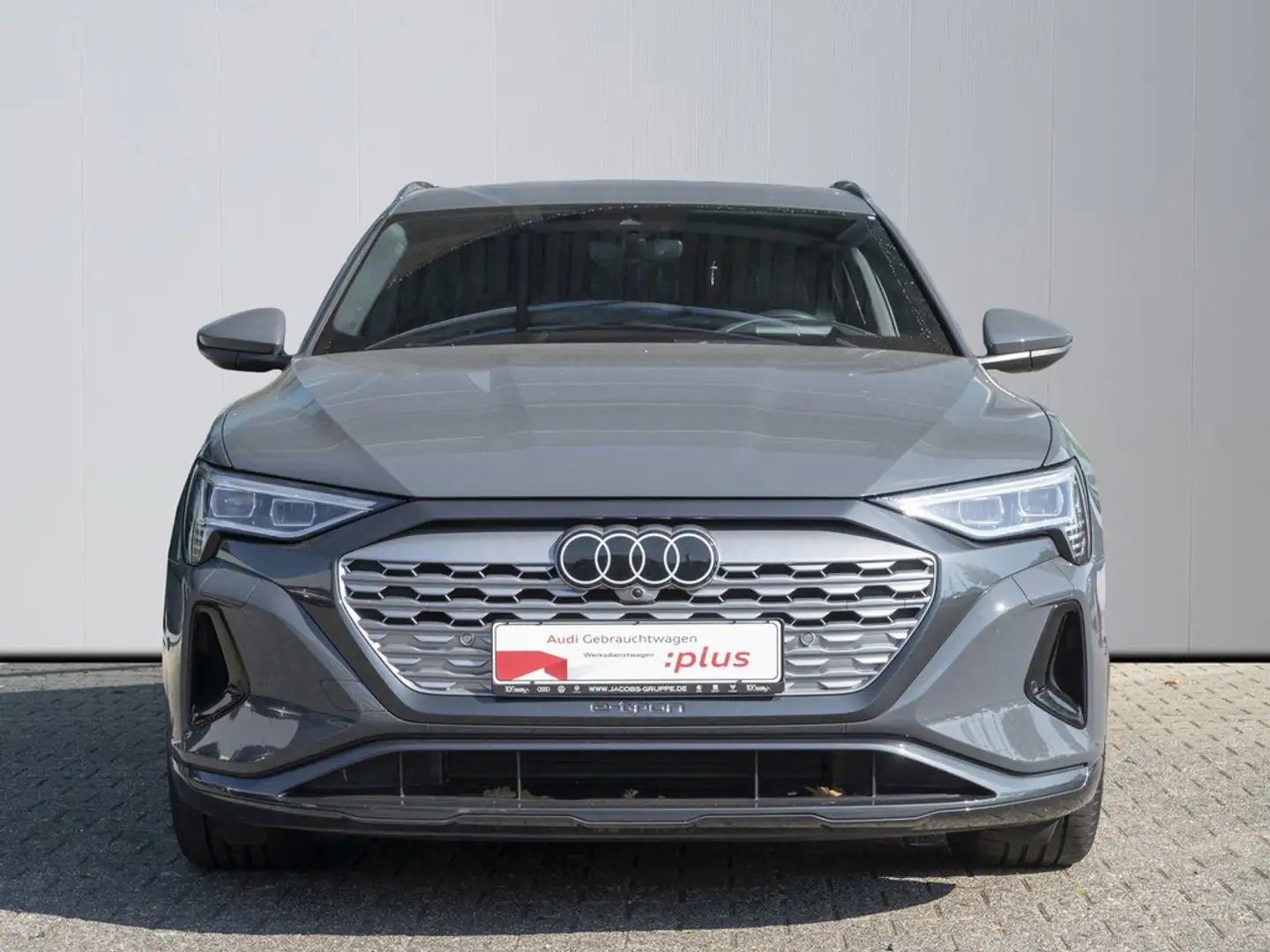 Audi Q8 e-tron Grau - 2