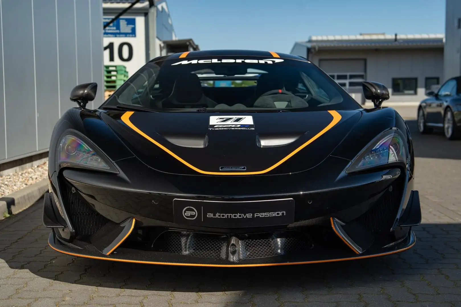 McLaren 620R Coupé MSO*VisualCarbon*1 owner from new* Schwarz - 2