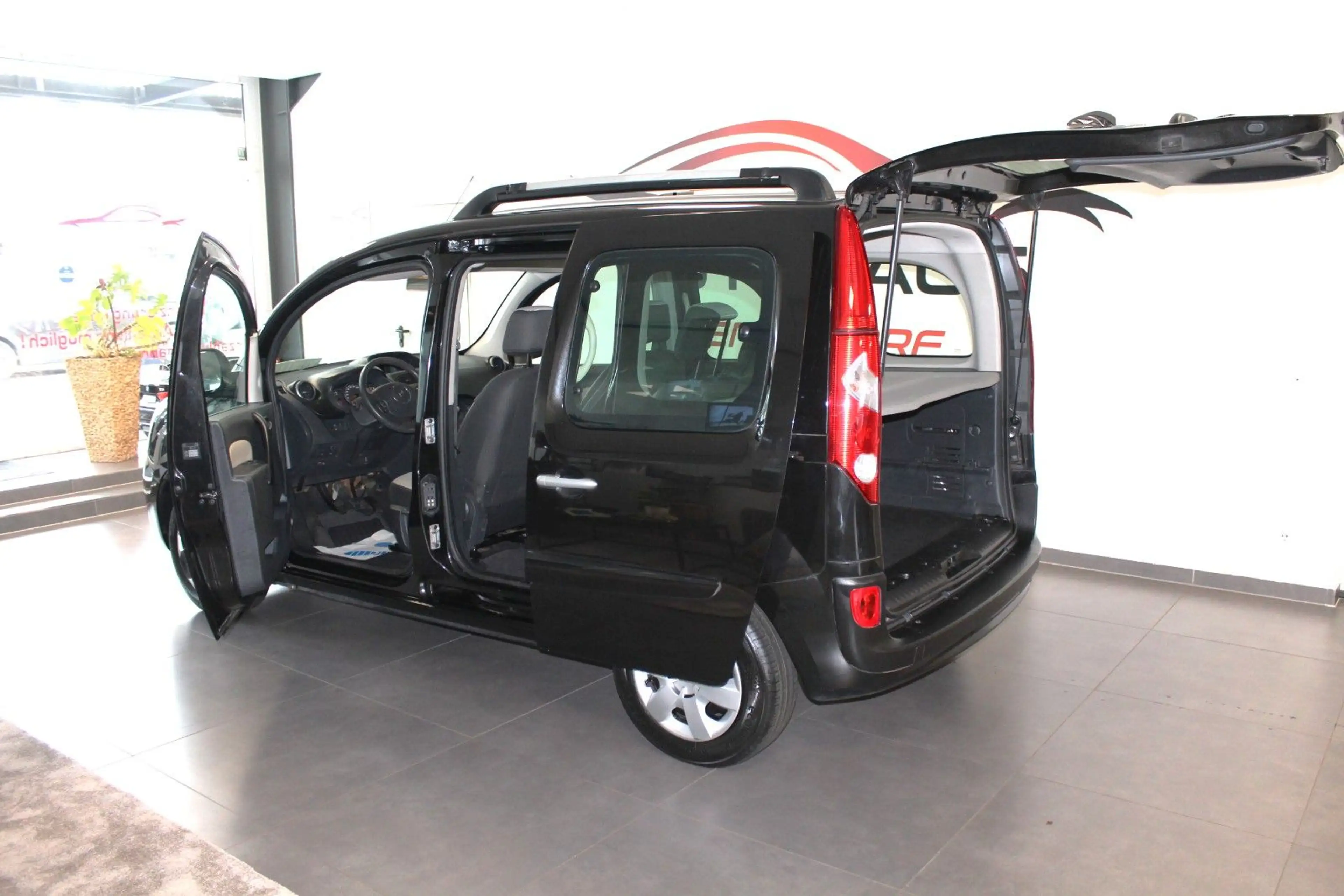 Renault Kangoo TomTom Edition — photo 6