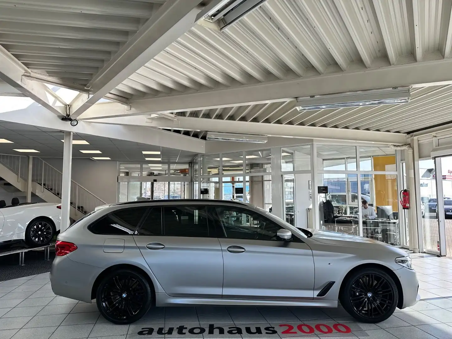 BMW 540 d xDrive M Sportpaket LED/HUD/360°/STANDHE. Grau - 2