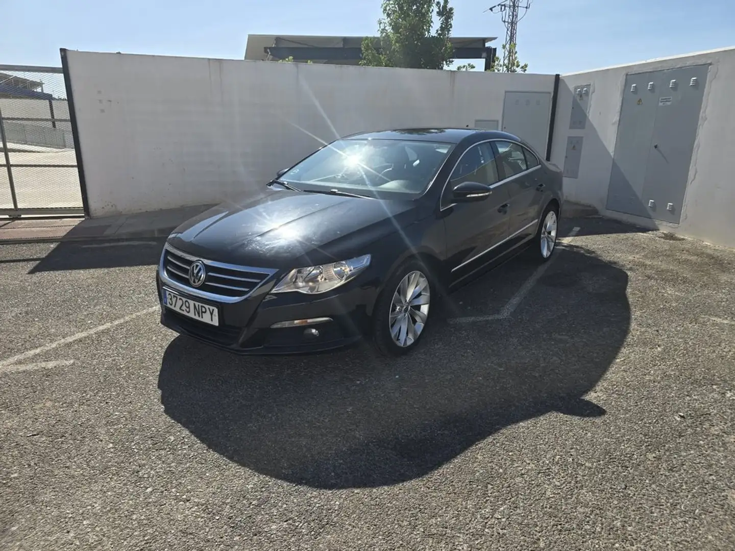 Volkswagen Passat 2.0 TDI 170cv DPF Negro - 1