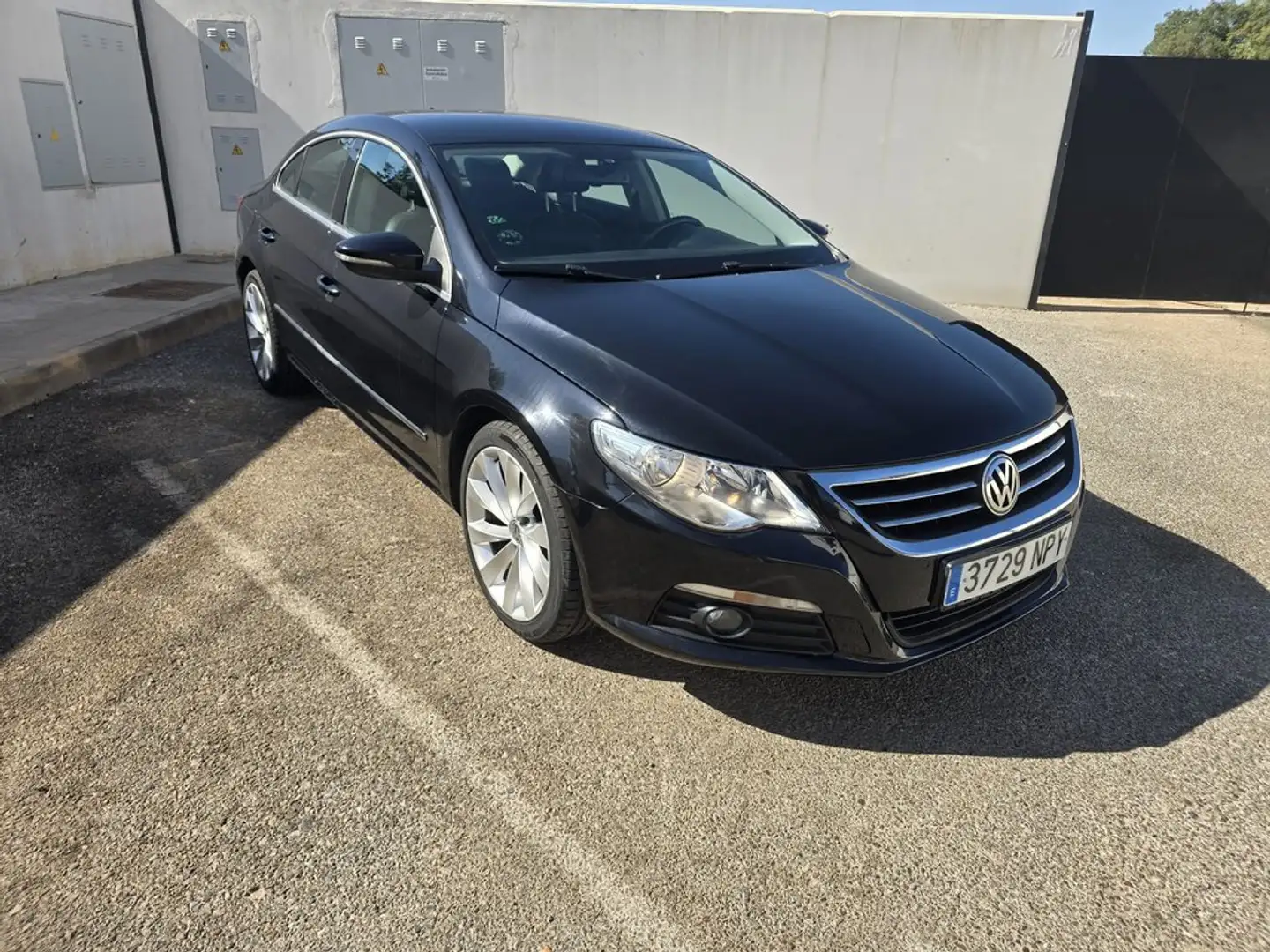 Volkswagen Passat 2.0 TDI 170cv DPF Negro - 2