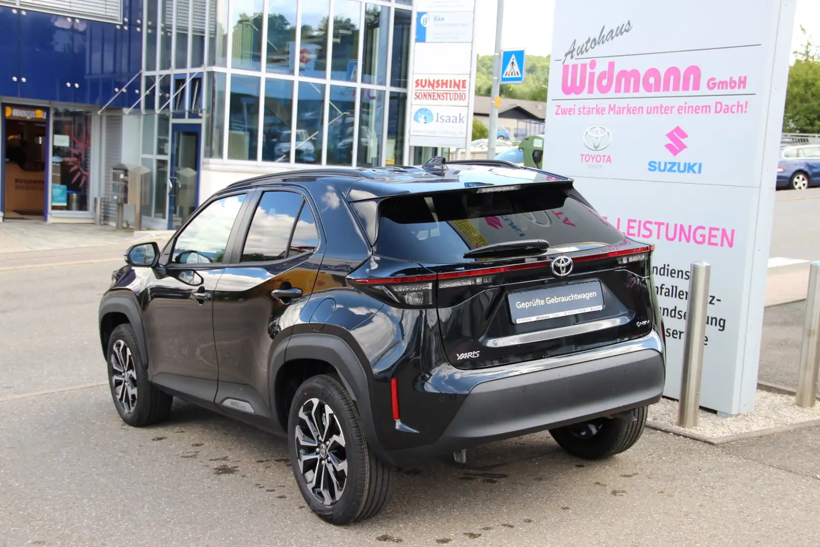 Toyota Yaris Cross 1.5 Hybrid 130 Teamplayer Safety- und Winterpaket Noir - 2