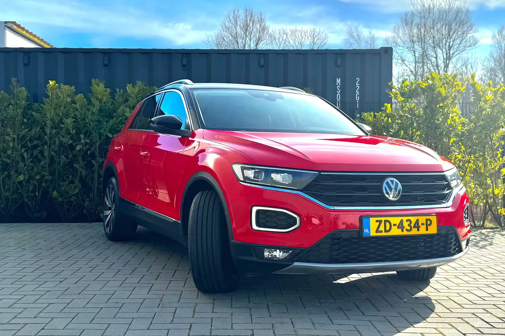 Volkswagen T-Roc 2.0 TSI 4Motion Sport incl. 1 jaar Autotrust garan Rood - 2