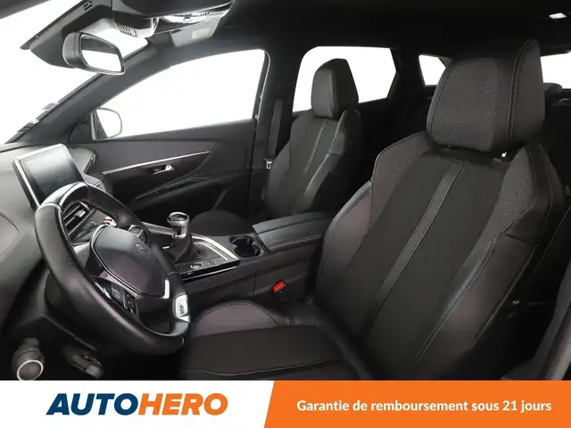 Peugeot 3008 view 10