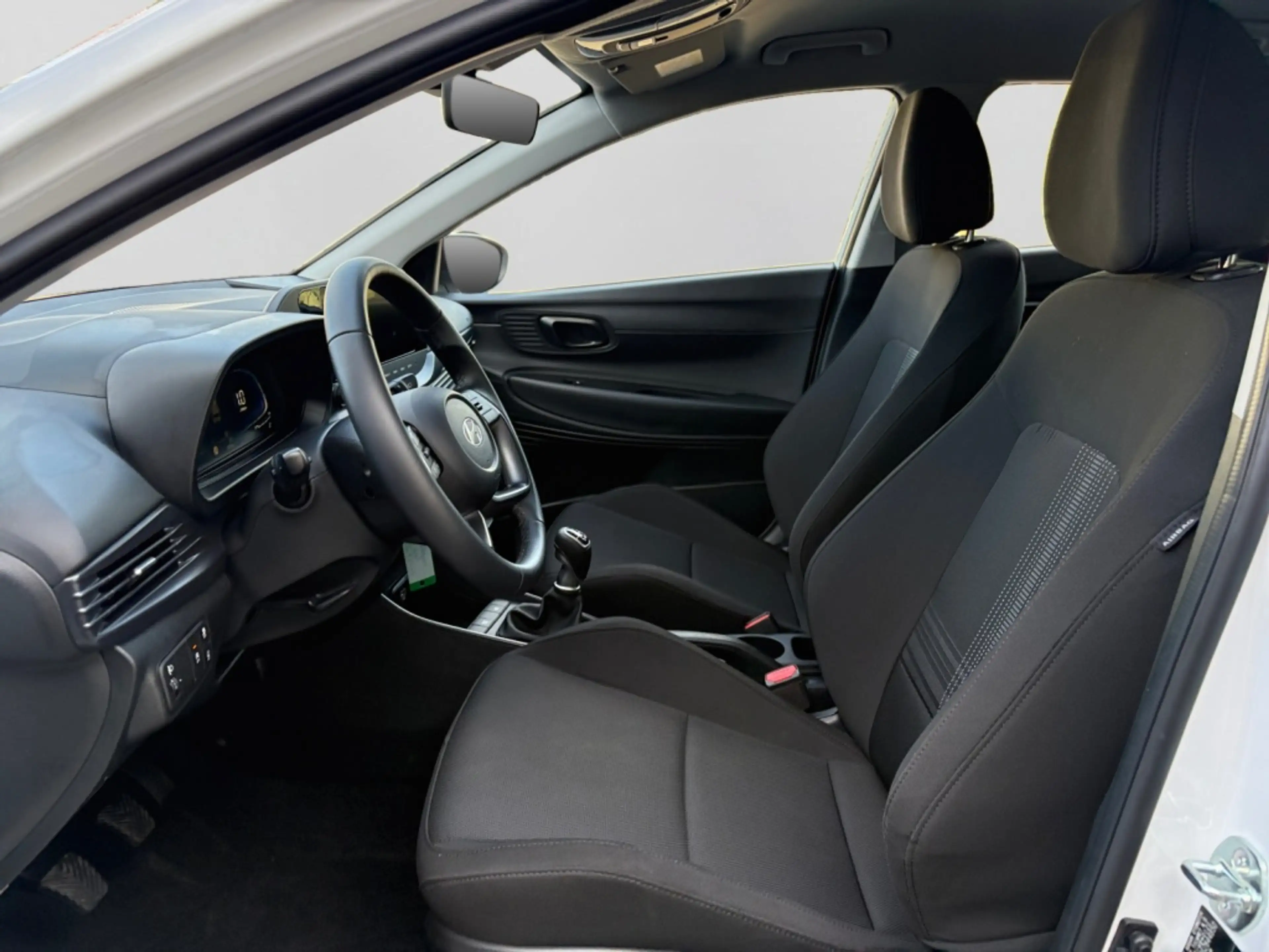 Hyundai BAYON 1.0 T-GDI MT 2WD Select TEMP|KAM|Facelift — photo 10
