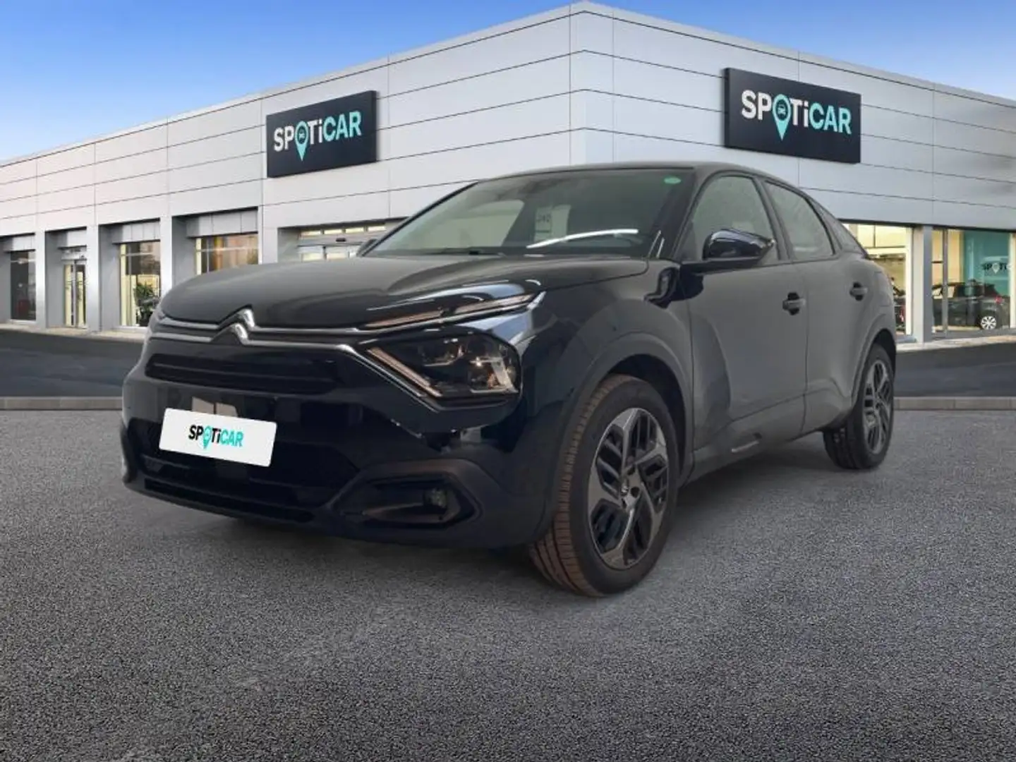 Citroen C4 3 1.2 PureTech 130 S&S MAN6 PLUS Zwart - 1