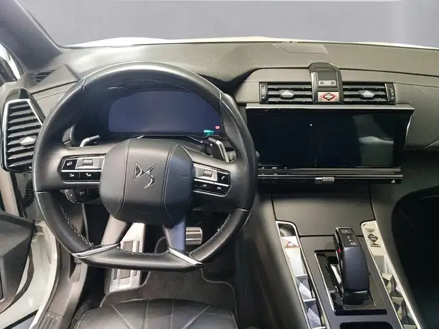 DS Automobiles DS 7 Crossback view 11