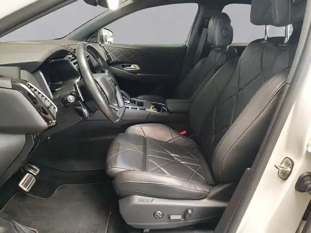 DS Automobiles DS 7 Crossback view 10