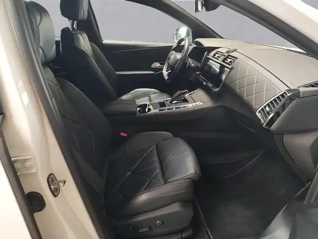DS Automobiles DS 7 Crossback view 14