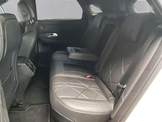 DS Automobiles DS 7 Crossback view 13