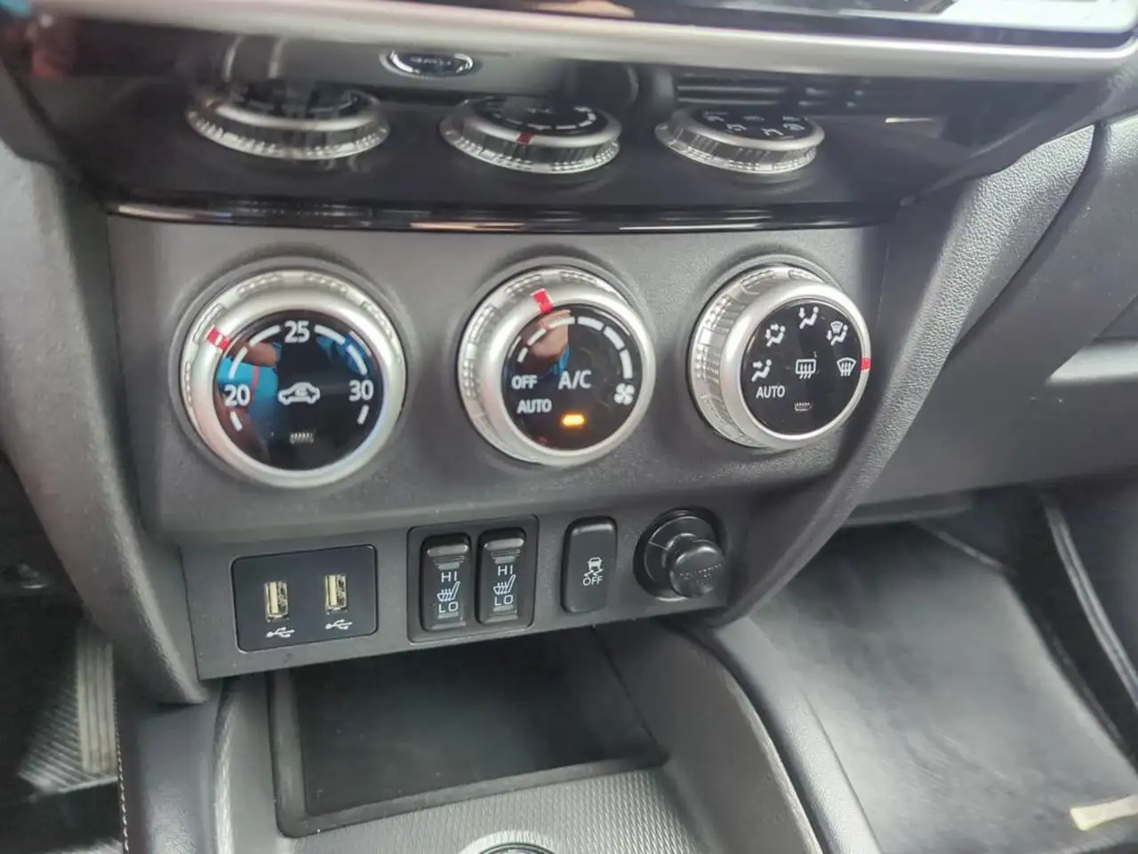 Mitsubishi RVR снимка Mitsubishi RVR