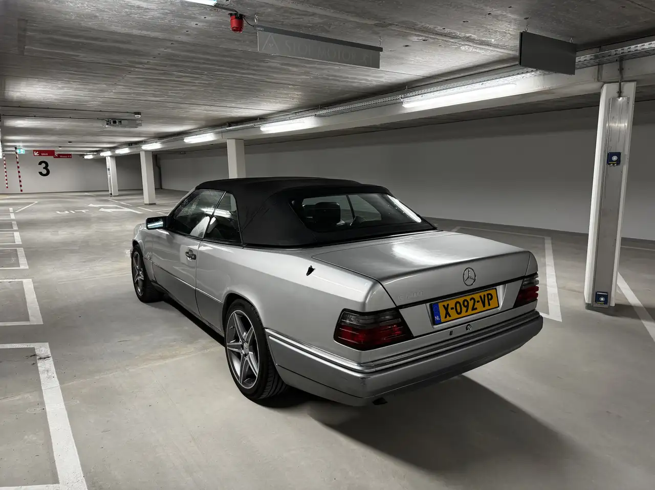 Mercedes-Benz E 200, foto 4