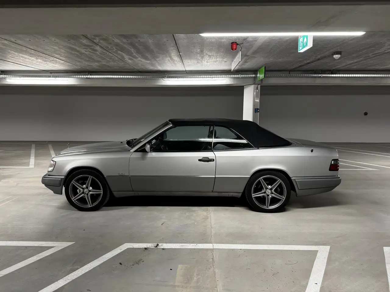 Mercedes-Benz E 200, foto 3