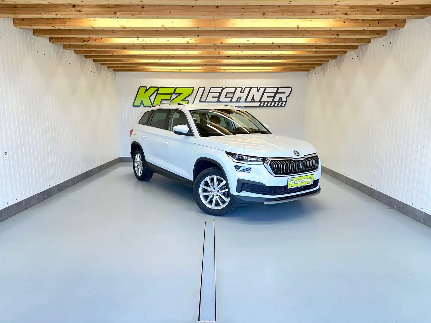 Skoda Kodiaq 2.0 TDI DSG "LED*AHK*NAVI*SITZH*LEDER" Weiß - 1