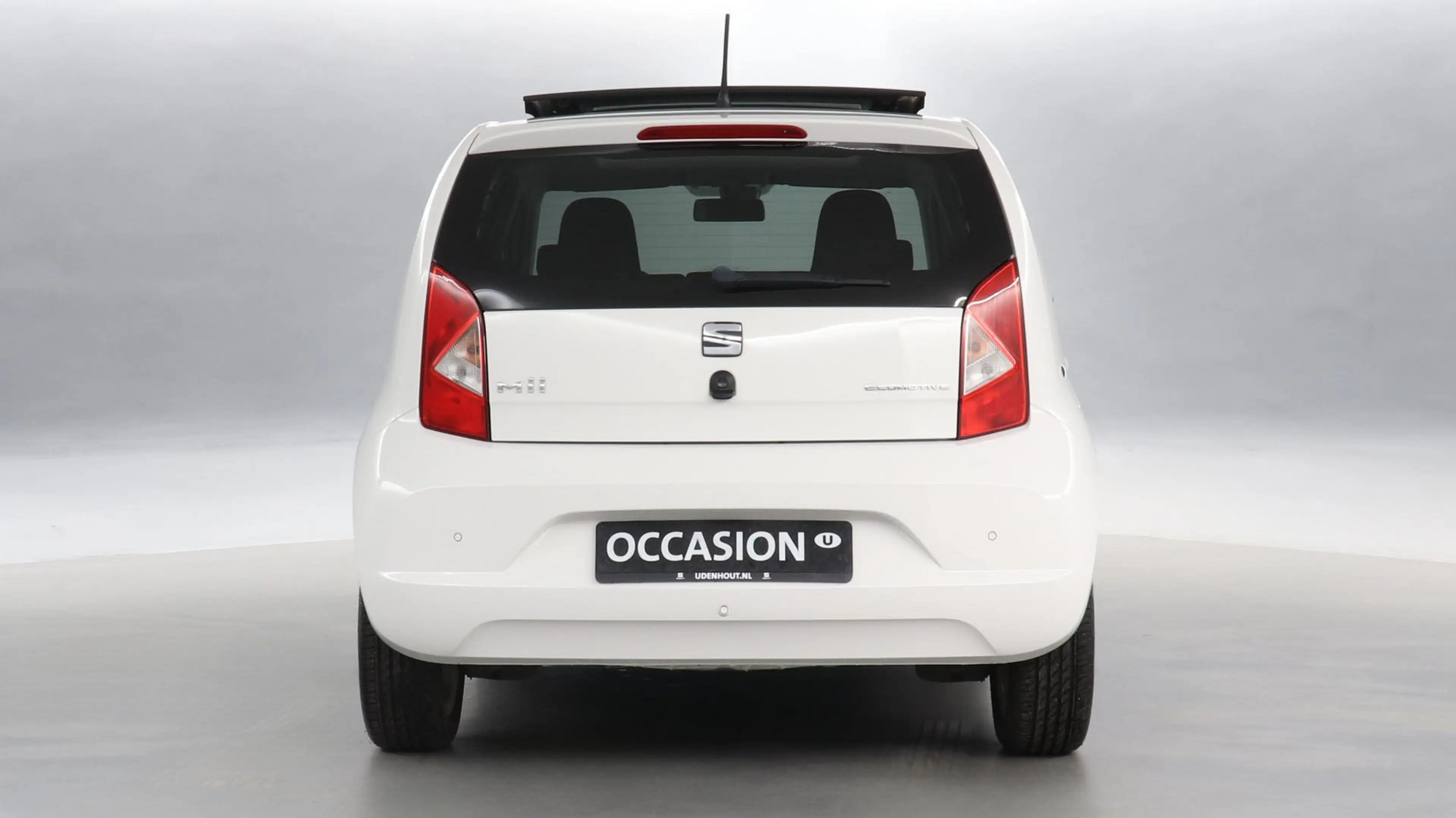 SEAT Mii 1.0 60pk Sport Connect / Panoramadak / Parkeersens — photo 10