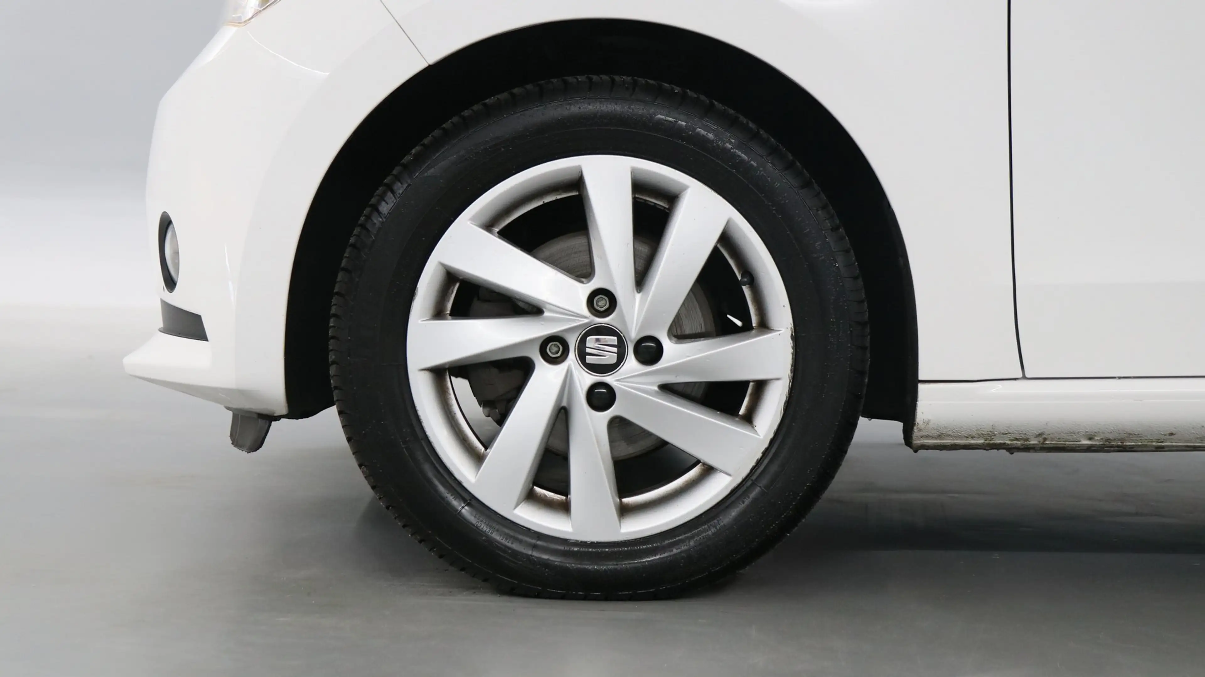 SEAT Mii 1.0 60pk Sport Connect / Panoramadak / Parkeersens — photo 14