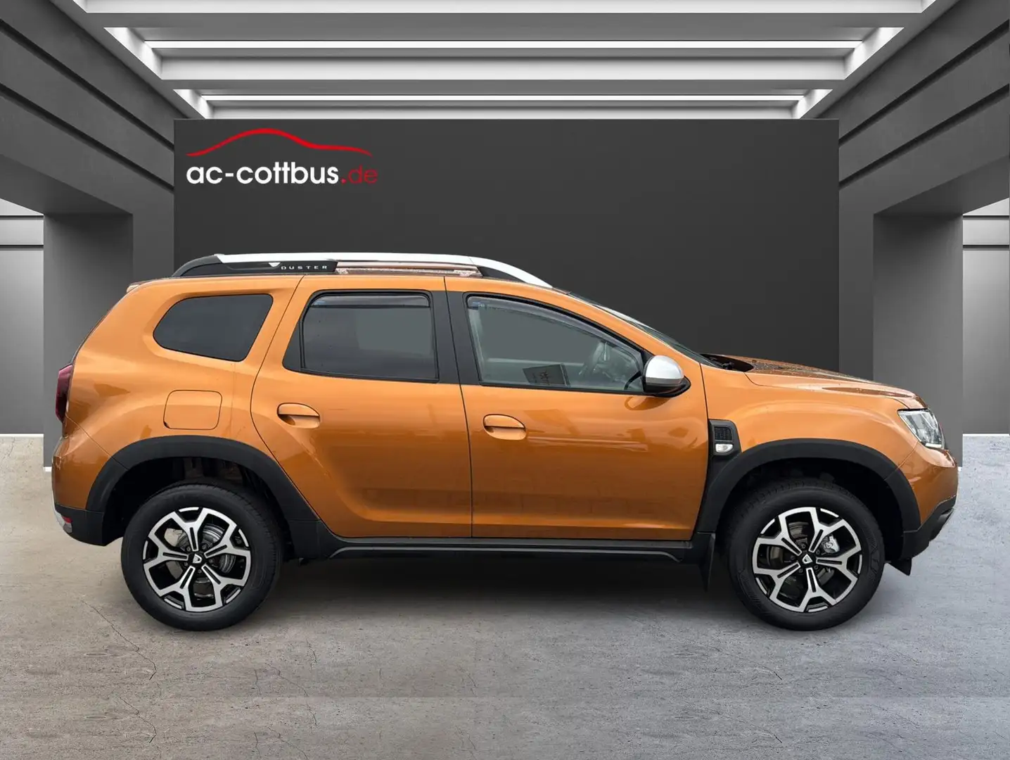 Dacia Duster II 1.3TCe Prestige Navi Klimaau Shzg Temp Orange - 2