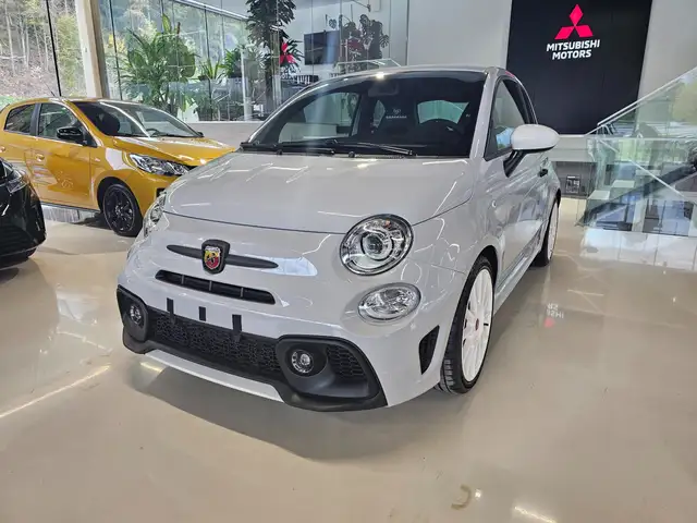Abarth 500 695 esseesse