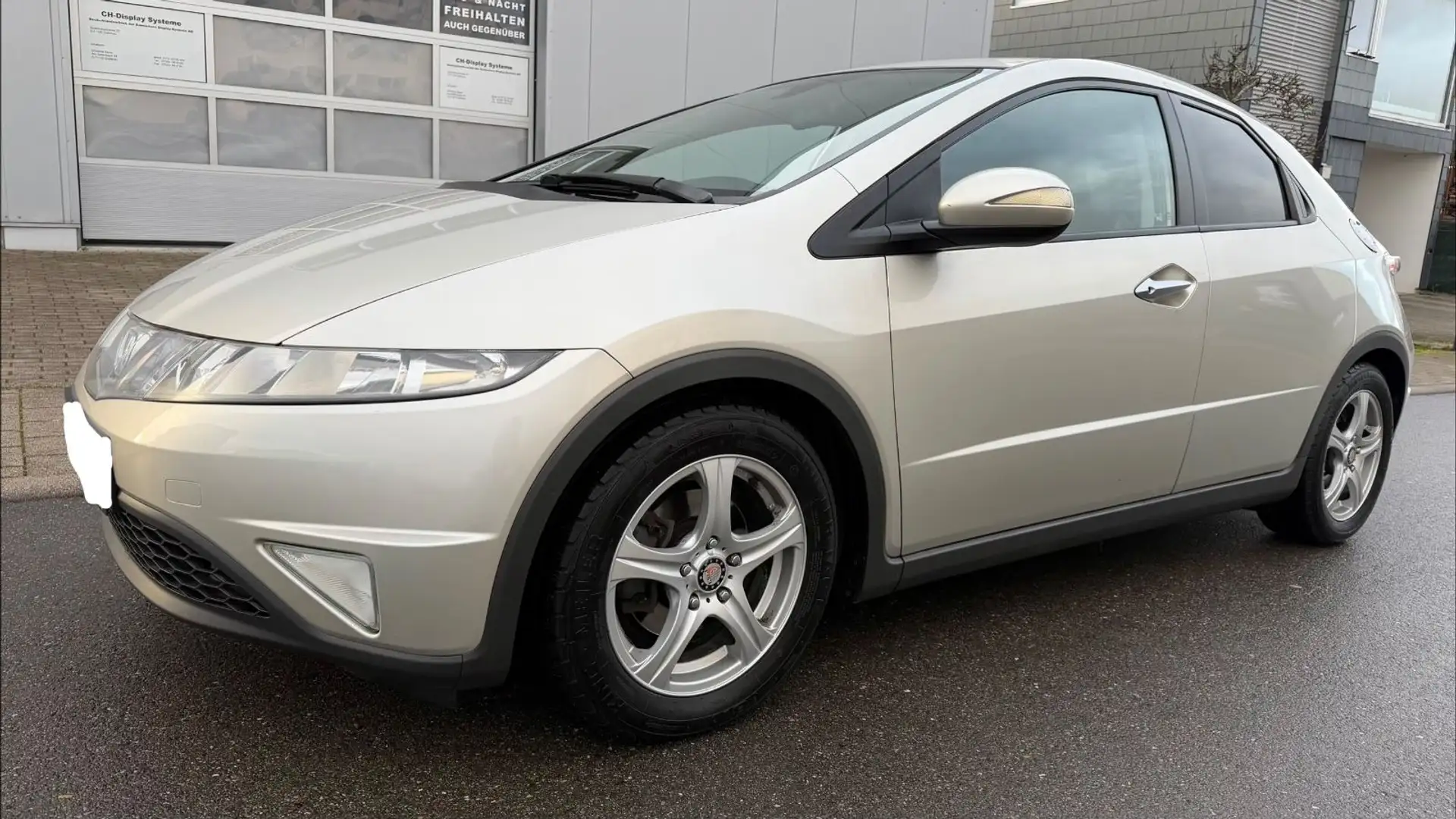 Honda Civic 1.8 AUTOMATIK TÜV,115.000KM,PDC,KLIMA,AHK Silber - 1