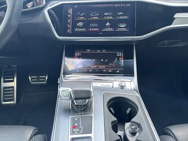 Audi A6 view 10