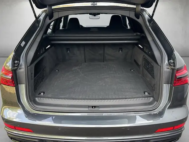 Audi A6 view 6