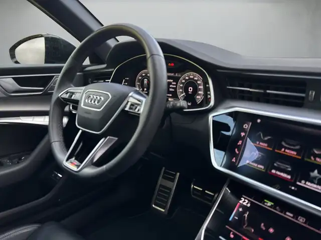 Audi A6 view 8
