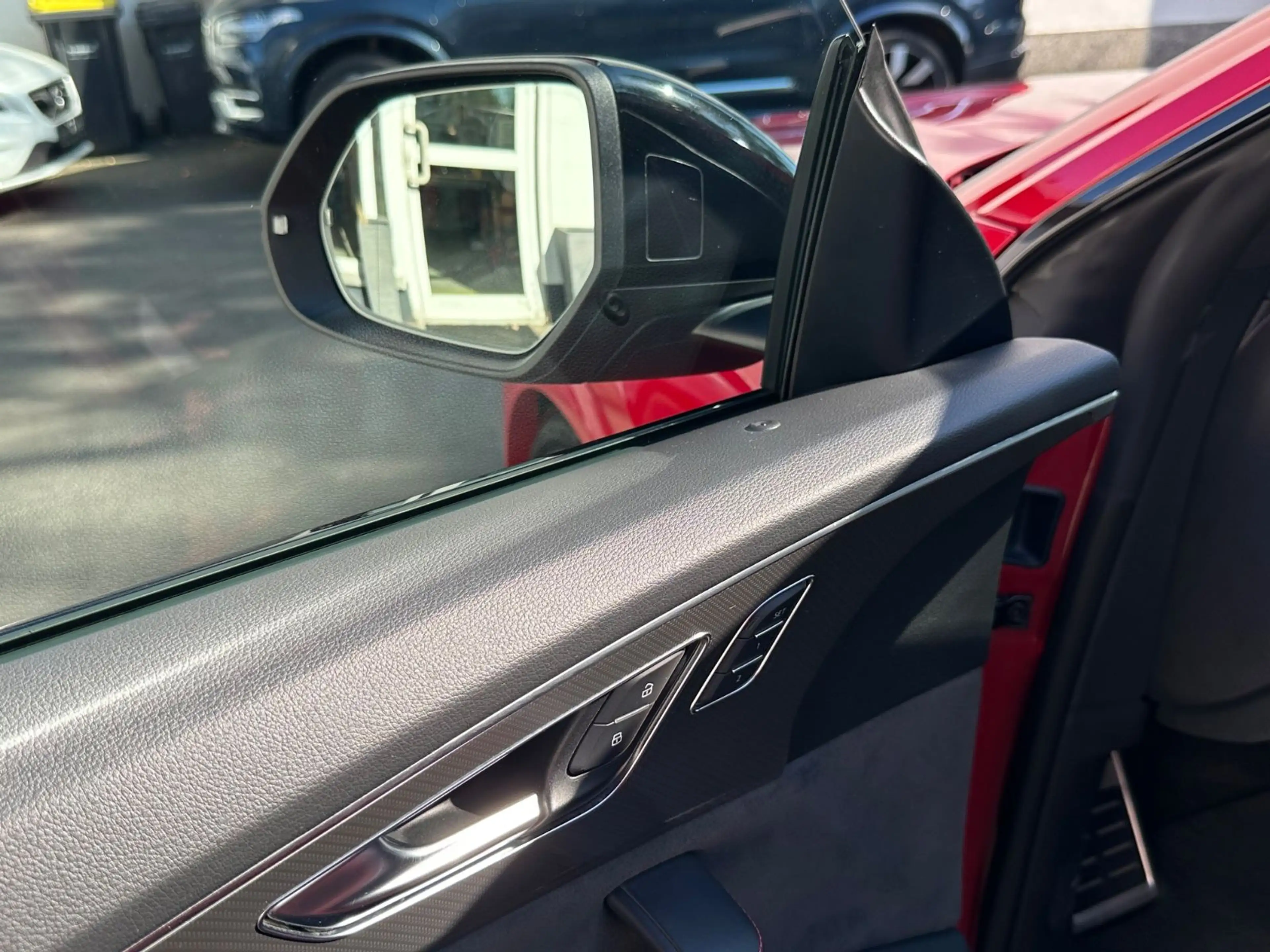 Audi RS Q8 4.0 TFSI quattro Pano/ Sitzkühlung/ AHK/B&O — photo 14