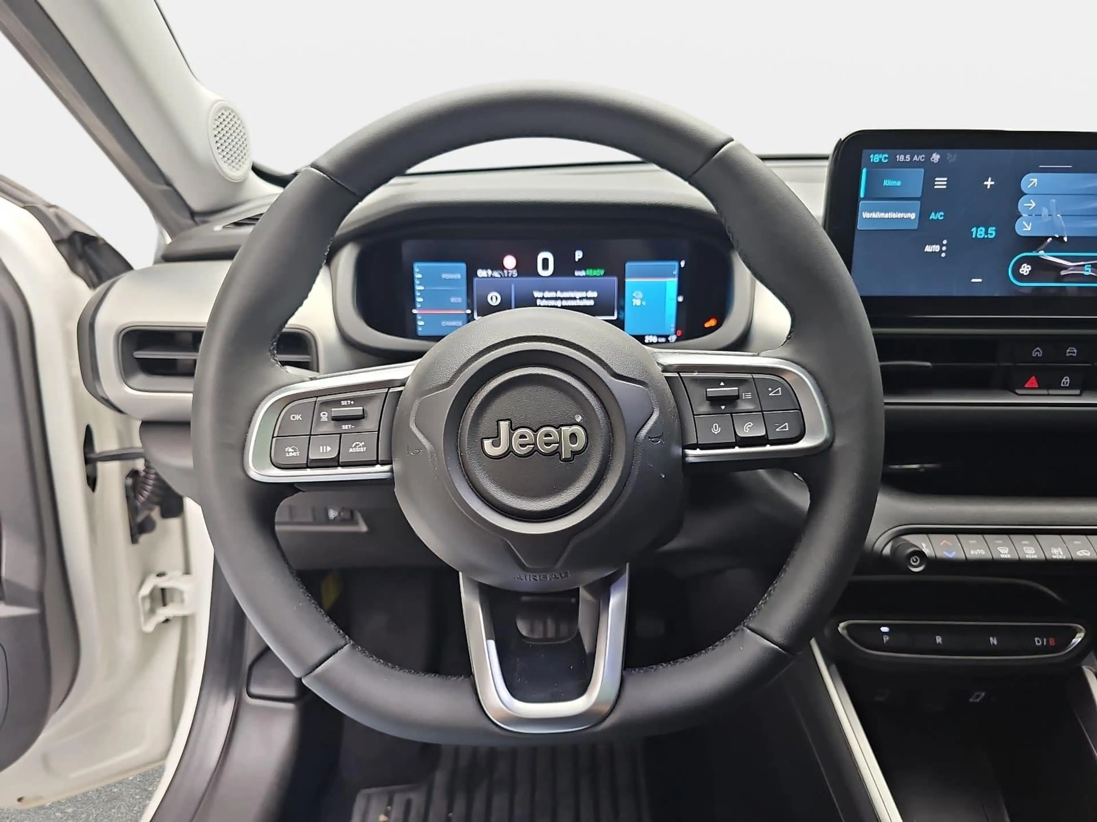 Jeep Avenger AVENGER AUTO. 51KWH ALTITUDE LED PANO LM17 — photo 14