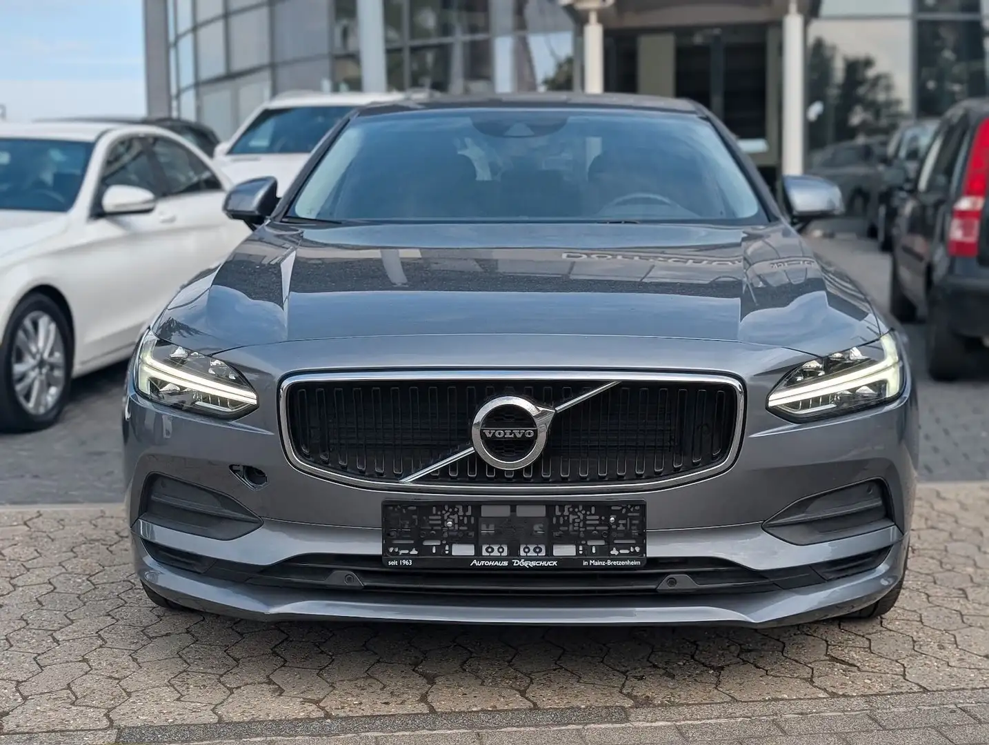 Volvo S90 2.0 D4 Momentum Automatik NAVI LEDER Gri - 2
