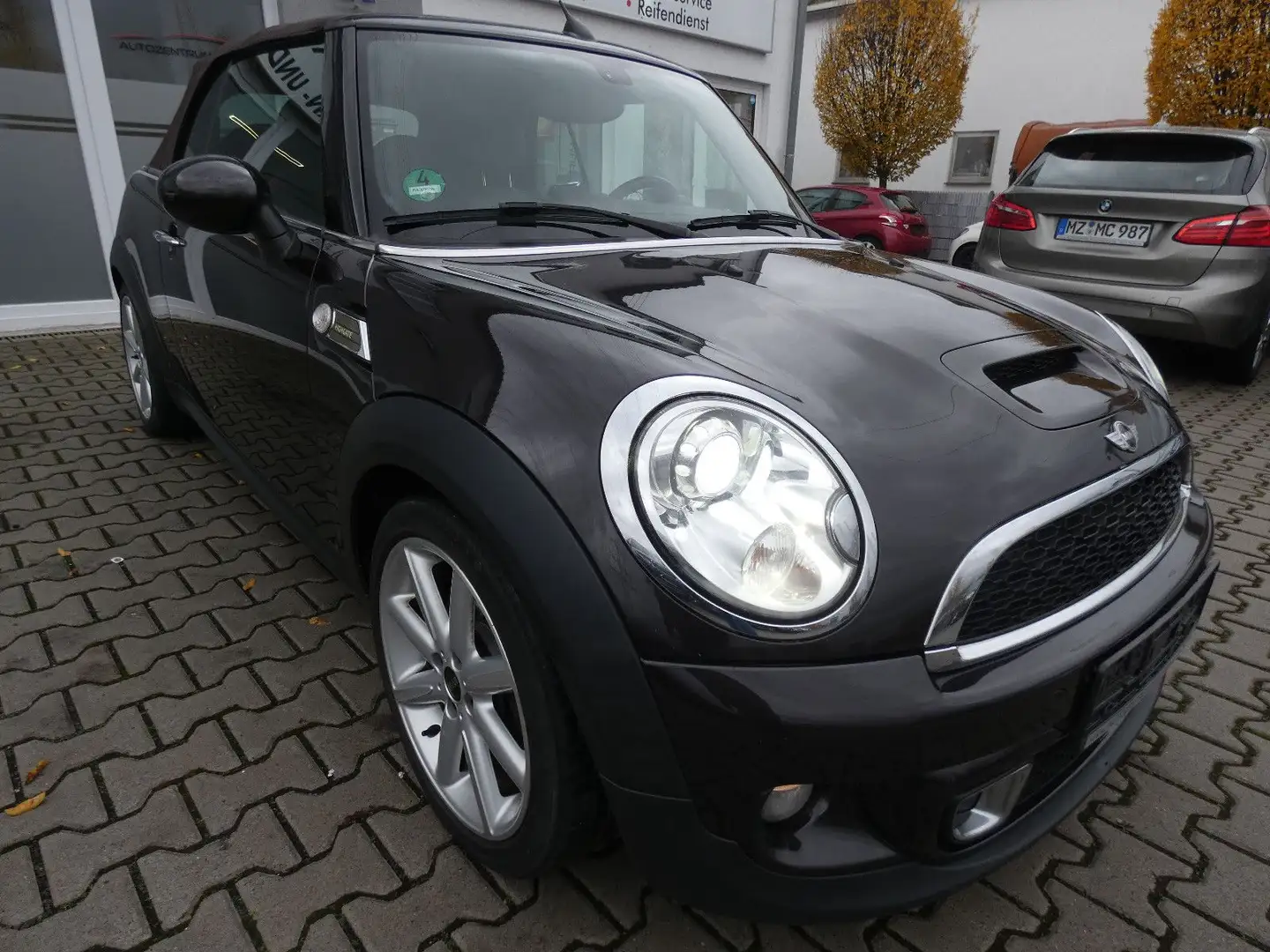 MINI Cooper SD Cabrio Cooper SD Highgate - 1