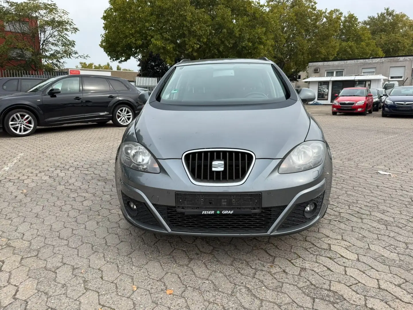 SEAT Altea XL 4You*Automatik*PDC*SHZ*TMP*Tüv Neu*EU 5 Grau - 2
