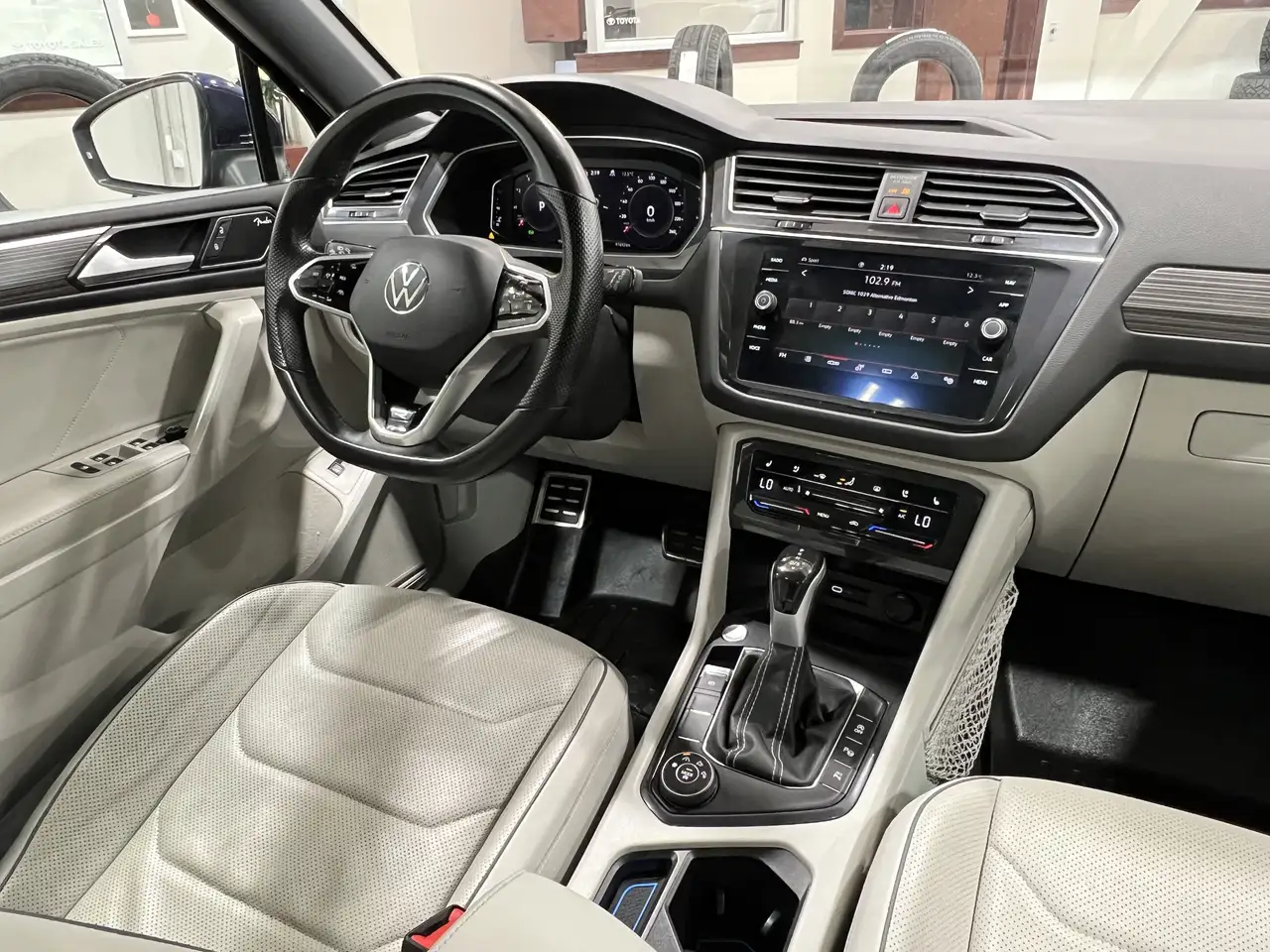 Volkswagen Tiguan снимка Volkswagen Tiguan