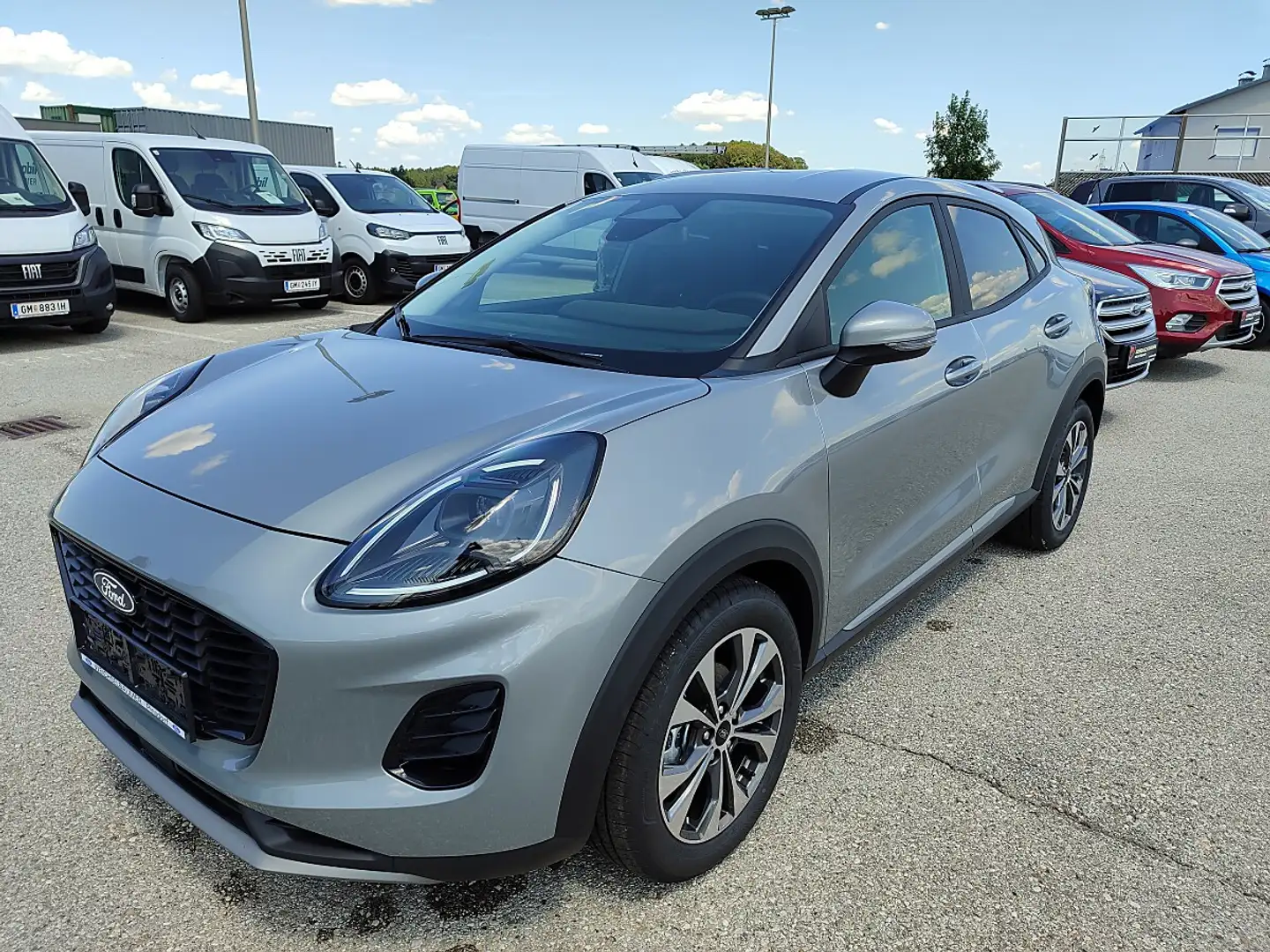 Ford Puma 1,0 EcoBoost Hybrid Titanium Silber - 1