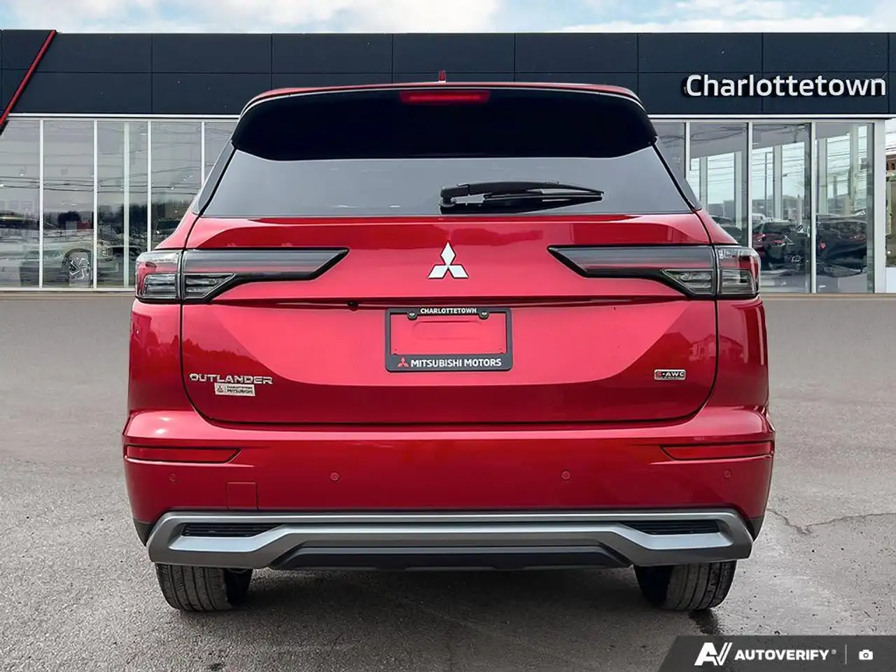 Mitsubishi Outlander снимка Mitsubishi Outlander