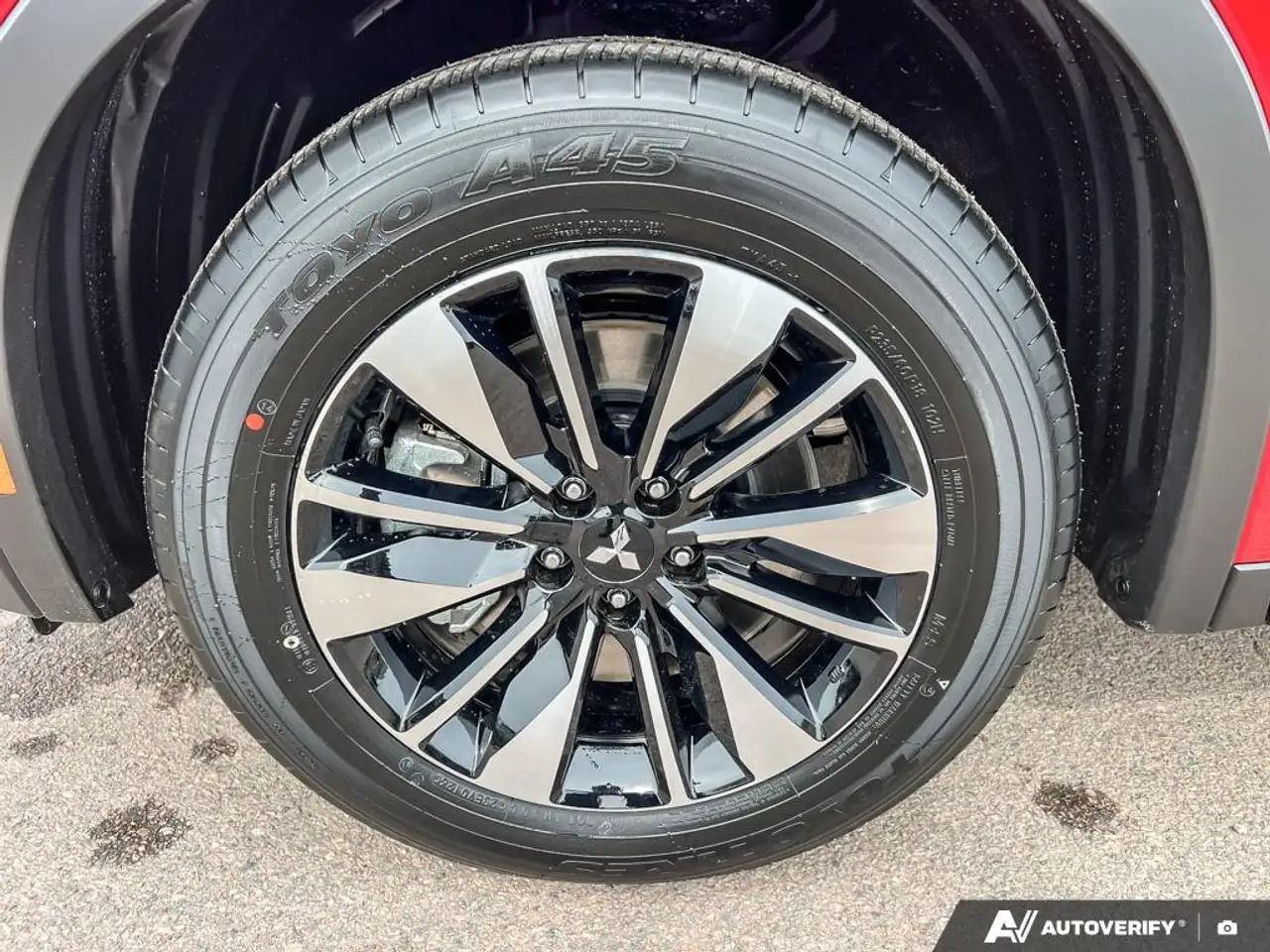 Mitsubishi Outlander снимка Mitsubishi Outlander