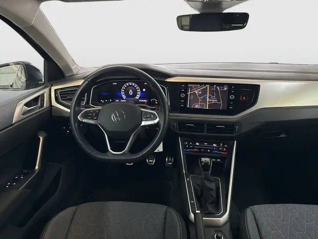 Volkswagen Polo view 8