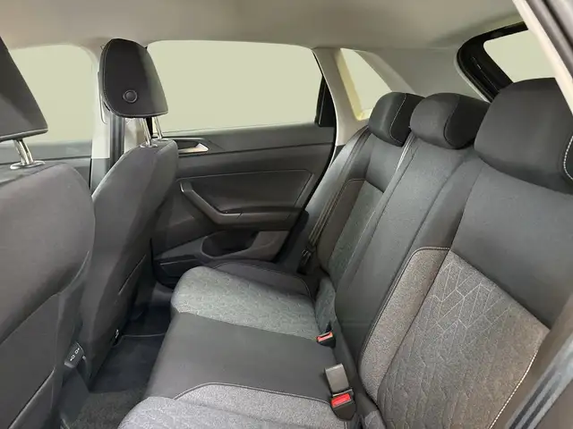 Volkswagen Polo view 10