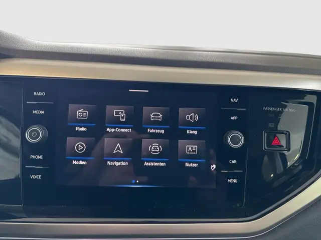 Volkswagen Polo view 12