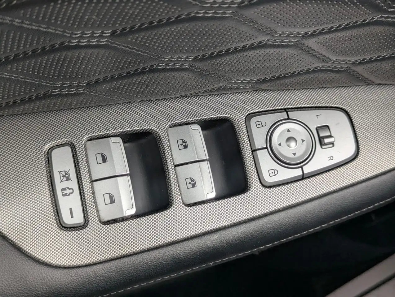 Hyundai PALISADE photo Hyundai PALISADE