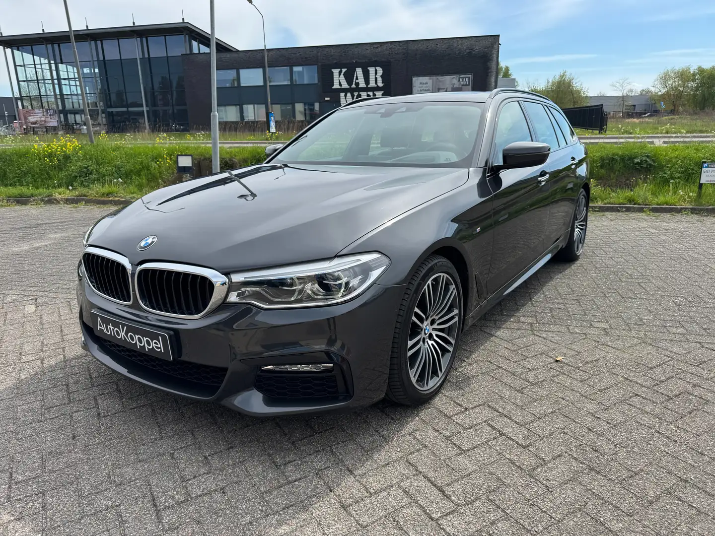 BMW 530 530i High Executive M-Sport Gris - 1